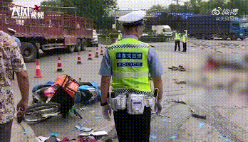  西安|突发！西安西三环发生车祸 两名男子被撞不幸身亡