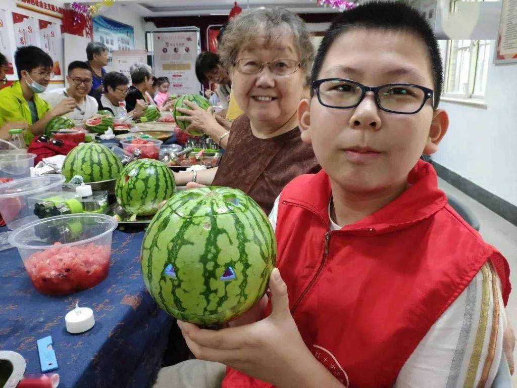  苏州|立秋节气的苏式“啃秋”活动