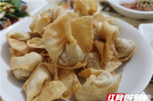 小店|素素这周吃了啥:爱吃馄饨的我,分享两家小店