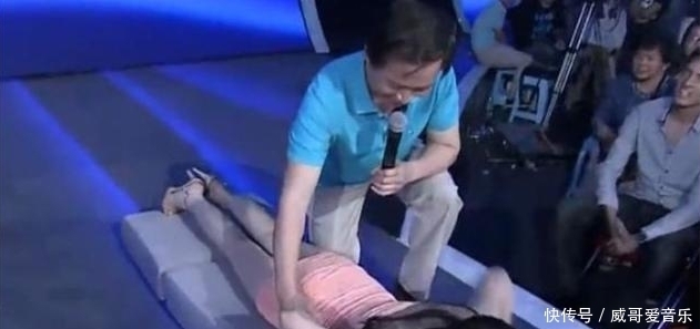 认出|非诚勿扰:“大叔型”男嘉宾惨遭灭灯,被女嘉宾认出,全场哗沸!