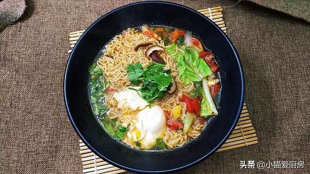 西红柿|方便面这样做才好吃,孩子点名这么做,营养健康有味道,好吃不腻