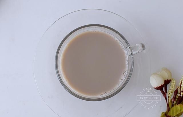 提前做好|秋天的早餐少不了它，做成豆浆比普通豆浆营养，每天一杯精神饱满