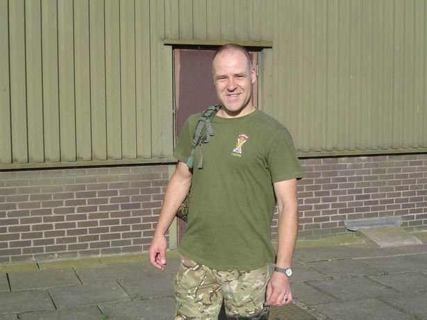 詹姆斯|英国男子向13岁少女发露骨照 妻子认出关键位置特征 称三观被颠覆