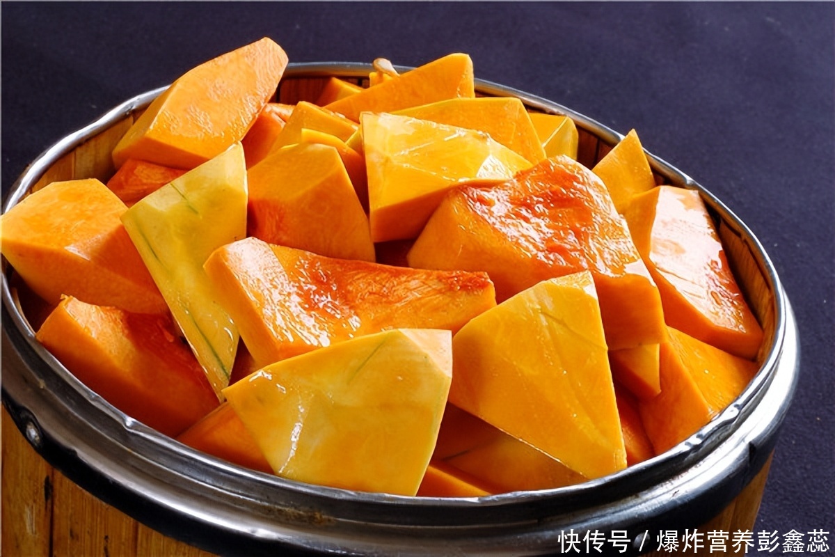 吃南瓜有助于降血糖是真的吗(经常吃南瓜就能降血糖？这5个营养误区，让很多人都中招了)