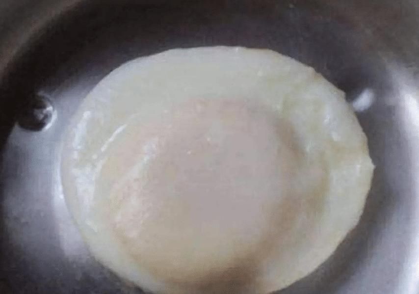  水煮荷包蛋|煮荷包蛋，有人开水下锅，有人温水下锅？多加1步，个个滑嫩圆溜