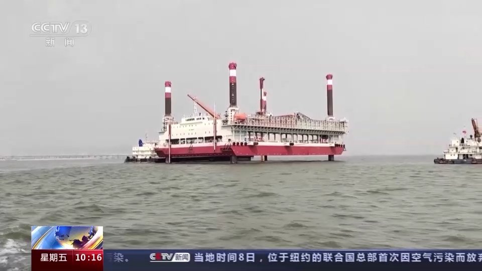 8万吨的钢铁巨无霸如何在海底“安家” 他们出招了