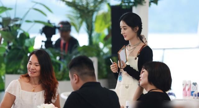  真相|为何《中餐厅》从期待到如今“扑街”，除了剪辑外，观众道出真相