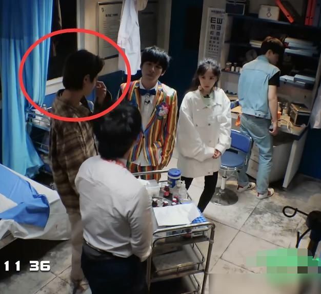  挑战|密逃挑战超长录制，黄明昊频频犯困，努力清醒的样子太辛酸