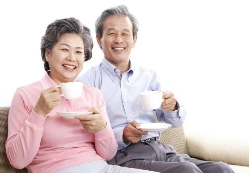 财产|当年嫁给94岁老人的64岁保姆，拿走老人的财产，子女后来怎样了？