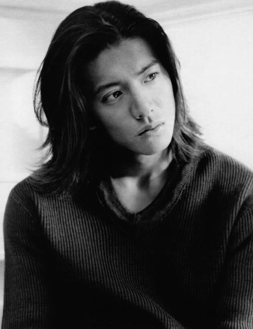  王一博|《夏日冲浪店》王一博听到木村拓哉要来，表情立马不淡定了