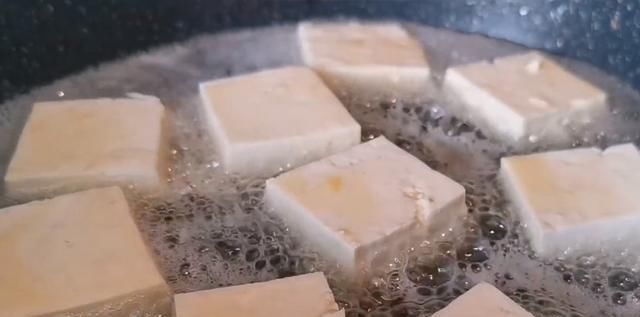 从不|我家五花肉从不红烧,加一块豆腐,不加油不加水,上桌瞬间被扫光