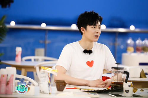  财务|《中餐厅4》迎来了最“豪”的嘉宾，自带食材为赵丽颖解决了危机