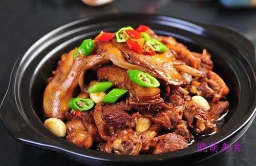  搅拌均匀|鸡腿香菇煲、大鹅炖土豆、醉排骨、冬笋蒸咸肉的家常做法