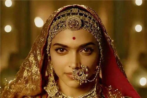  活成|印度最能生的皇后：18年生下14胎，一生被独宠，活成爱的模样