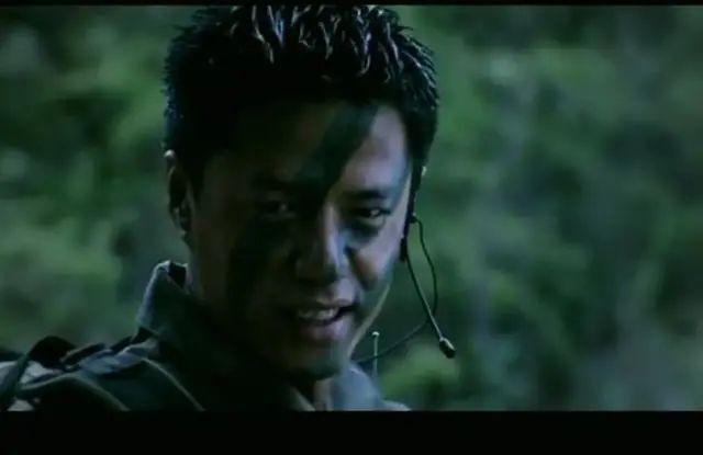  突击|豆瓣9.4分的《士兵突击》，那些幕后故事让人感慨万分