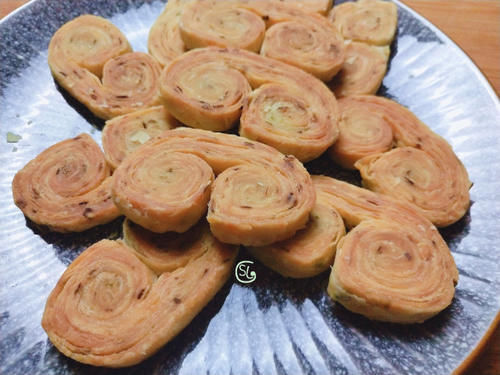 简单|这才是面粉最解馋做法,不烤不炸,简单一做,咸香酥脆,孩子爱吃