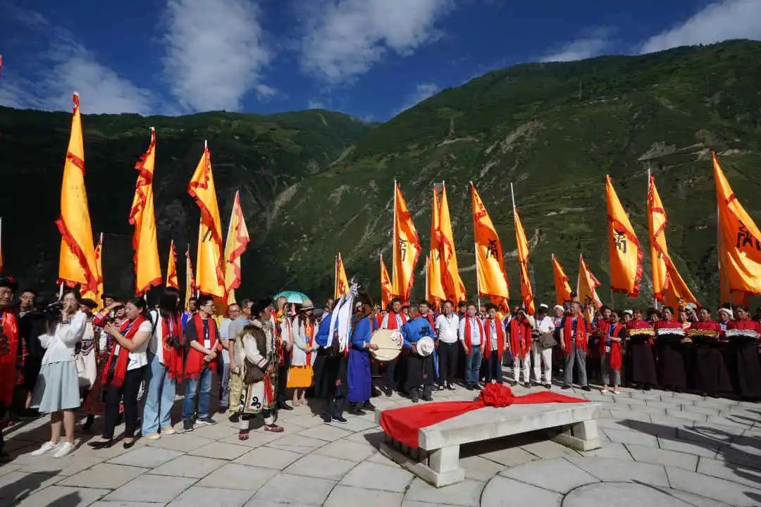 大禹祭坛前|锁定现场！汶川大禹祭坛太hot！