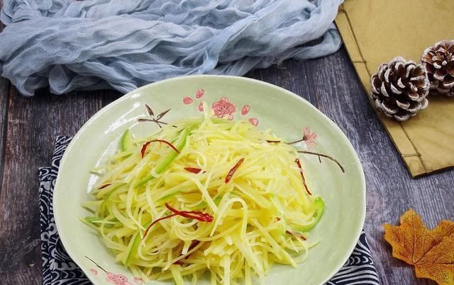  土豆丝|你真的会炒土豆丝吗，很多人这一步都做错了！