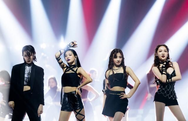  超高|当前最热综艺排行：《这！就是街舞》仅排第3，榜首热度超高！