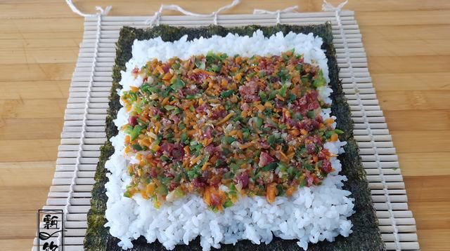  好吃|盛夏的早餐，它最合适，饭菜一体，方便省事，饱足还解馋，特好吃