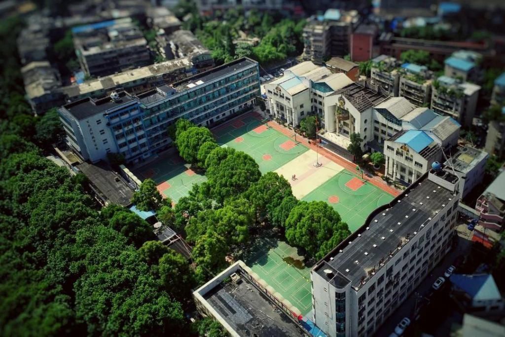  高考|贵州师大附中再创高考佳绩：600分以上人数125人，统招生占比38.46%