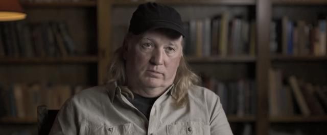  尺度|离奇跳楼、弑夫杀妻、外星人绑架，美国版《走进科学》尺度惊人