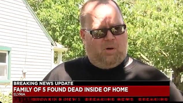  全家|女子听到“鞭炮声”，第二天发现邻居全家五口和宠物狗全死了