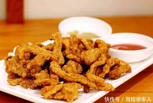 金黄|炸酥肉,用面粉用淀粉都不对,大厨教你技巧,金黄酥脆,放凉不软