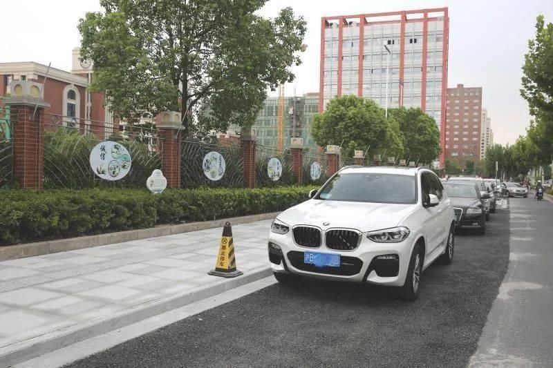  拥堵|让校门口的道路畅通起来