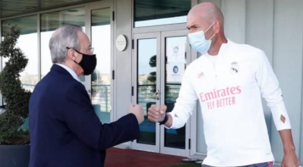  阿拉|胆敢索要2500万年薪5年长约的三冠王中卫：解析阿拉巴优缺点