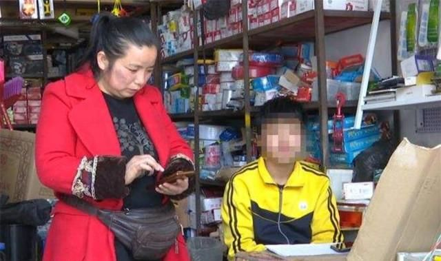  李先生|15岁熊孩子10天打赏主播近50万元！还偷删消费记录：这娃还能要吗