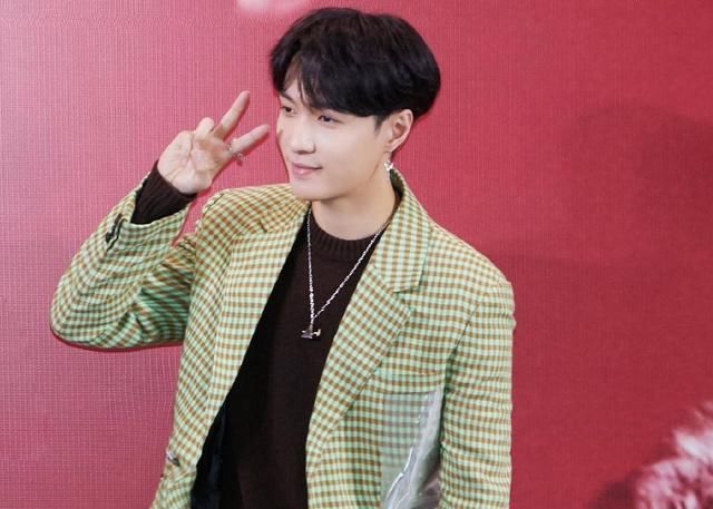  汪峰|明星导师欢乐多，张艺兴痴迷平衡论，汪峰最爱谈人生，他惜字如金