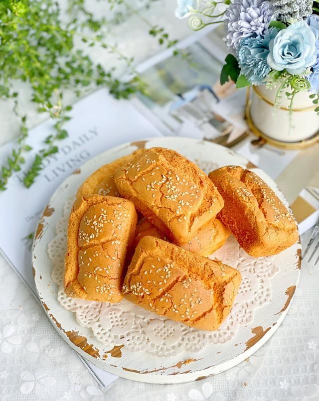 动打蛋器|零难度“网红粑粑糕”,外酥里软又美味,做法比戚风简单省事