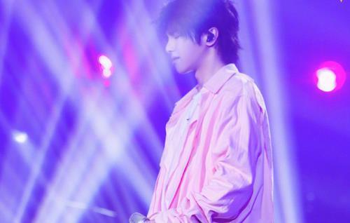  丁太升|丁太升点评华晨宇，最喜欢他的表演，却有一点不足，年龄不够