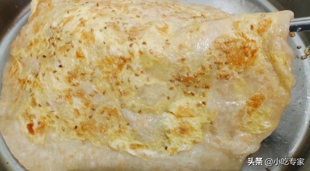 烫面|不用烫面做软面鸡蛋饼,筋道柔软,凉了也不硬,比饼店做的还好吃
