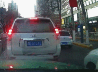 惹人厌|动图说安全：路上行车最惹人厌的行为，千万别学！