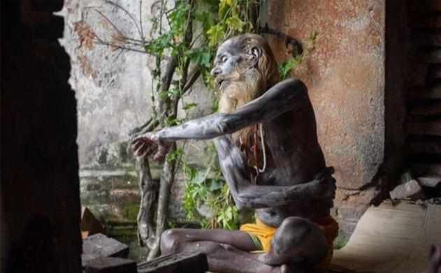  皮拉拉德|印度男子13岁开始绝食修行，78年不吃不喝不排泄，经过实验后怎样