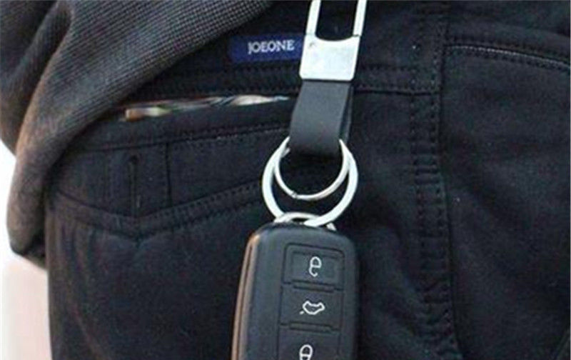  面子|为啥有人喜欢把车钥匙挂腰上？内行：挂的不是钥匙，是面子！
