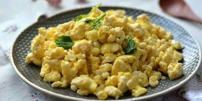  食品|金记食品小厨房|零零碎碎的美好！鸡刨豆腐！几步就搞定！
