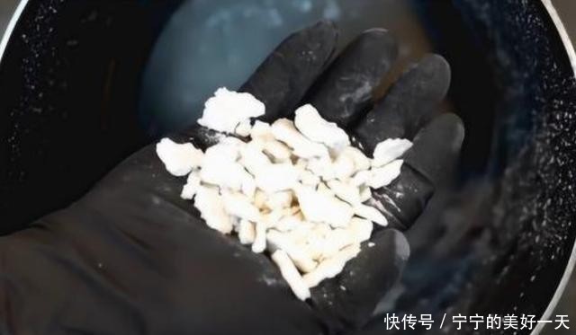 海水|为什么海水不能喝?不仅是因为咸,看看将海水煮开后里面都有什么