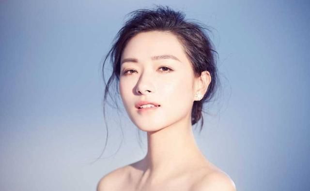  部电视剧|当年因《青苹果》爆红，老爸太有钱被嘲带资进组，后来她哪里去了