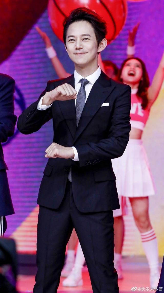  快乐大本营|谢娜初上《快本》只是丫鬟，24年前嘉宾更精彩，难怪李湘底气足