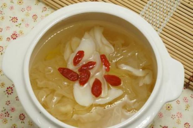  家常菜|家常菜推荐：胡萝卜香菇炖鸡、蒜泥蛏子皇、豆腐抱鸡蛋的做法