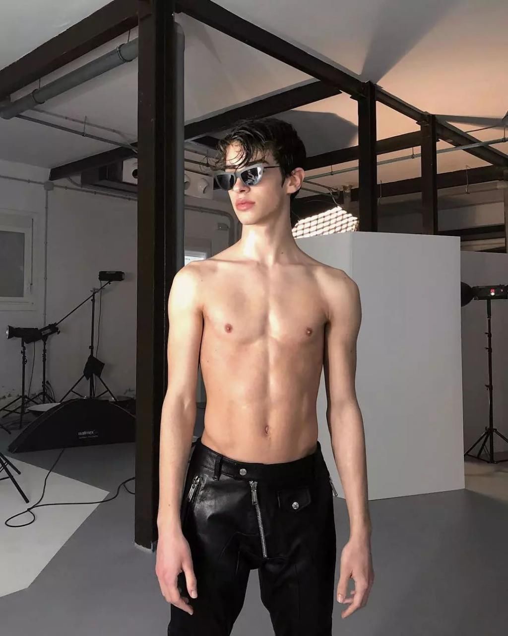  空降|Manu Rios 空降成《名校风暴》新男主！