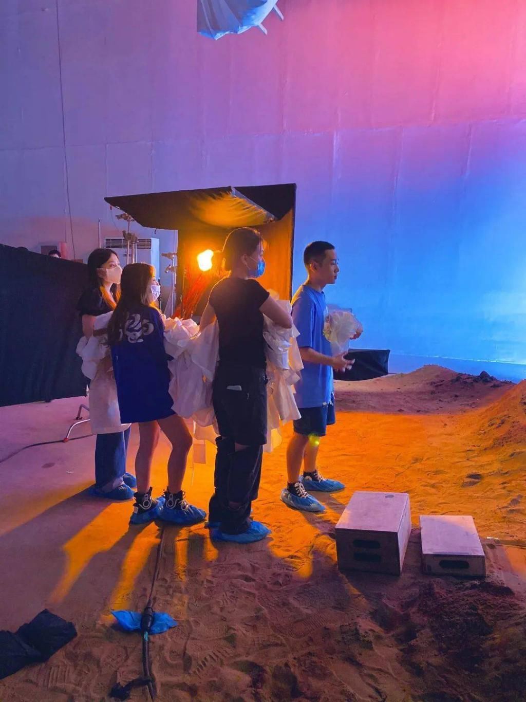 时装|棉麻丝绒时装特辑| 我们兵分四路之后的幕后故事