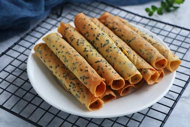 蛋卷|蛋卷不要买了,不要蛋卷机,只要平底锅就能做,又香又脆超美味