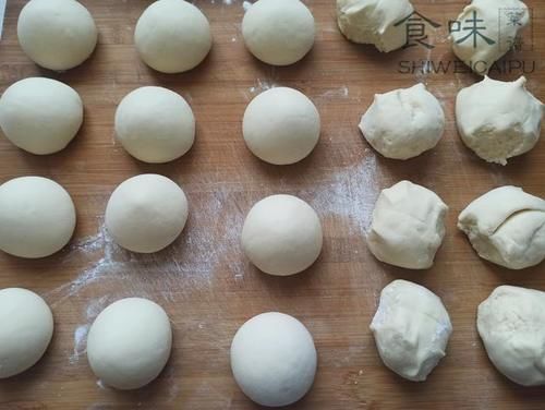  特别|蒸馒头时，别只会放酵母粉，老师傅教你一招，暄软蓬松，特别好吃