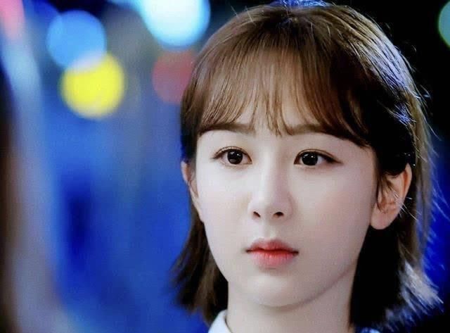  修图|杨紫进组后身材惨不忍睹，网友：奶茶不离手是没有自知之明吗