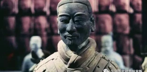  考古|兵马俑真正的样子，几乎无人看到过，考古家声称：禁止挖掘秦陵
