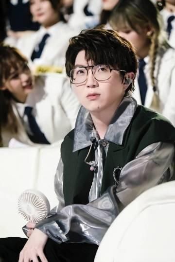  不易|曾经爆火的毛不易，如今综艺都没人缘，为何他如此落寞？